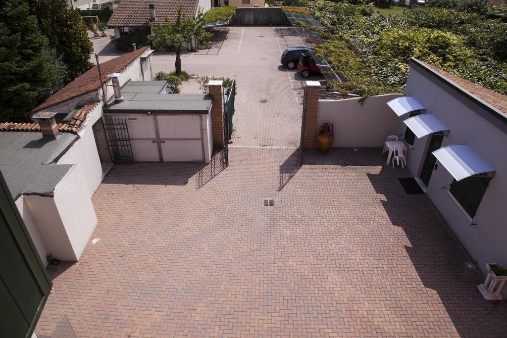 לינה וארוחת בוקר Mozzecane Residenza Il Giglio מראה חיצוני תמונה
